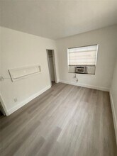 6920 NW 6th Ct in Miami, FL - Building Photo - Building Photo