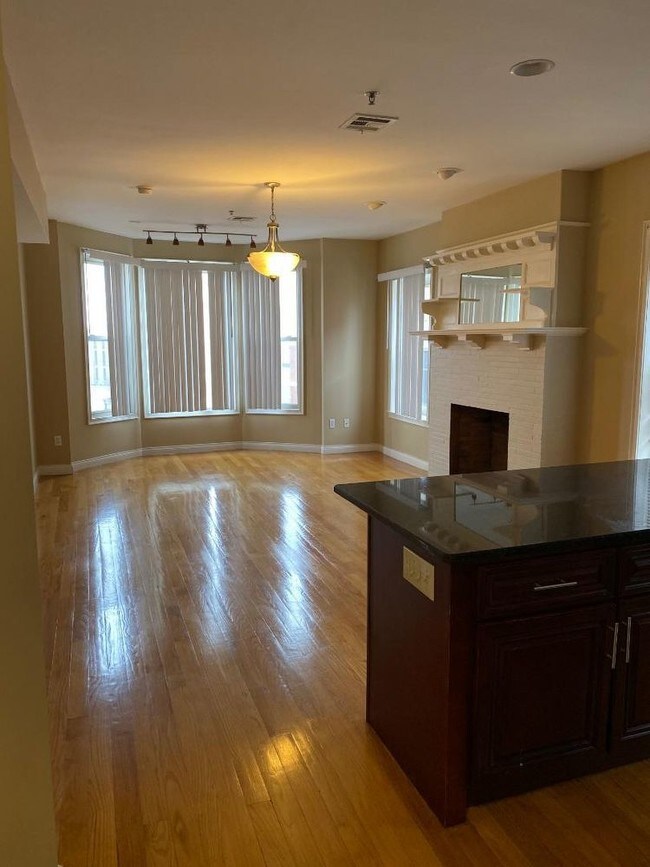 160 Main St in New Britain, CT - Building Photo - Building Photo