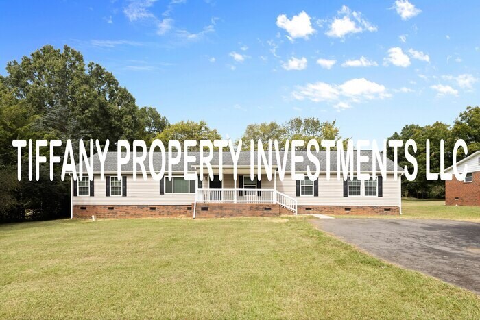 309 Amon Ln in Pineville, NC - Building Photo