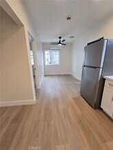 9127 Woodley Ave in Los Angeles, CA - Building Photo - Building Photo