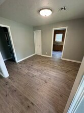 1122 E Louisiana St in Norman, OK - Building Photo - Building Photo