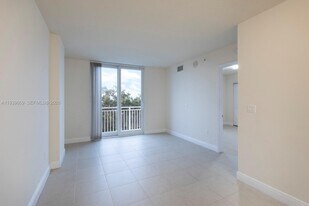 2350 SW 27th Ave in Miami, FL - Building Photo