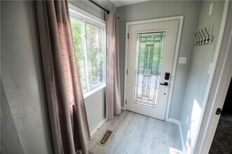 522 Suffolk St in Pittsburgh, PA - Building Photo - Building Photo