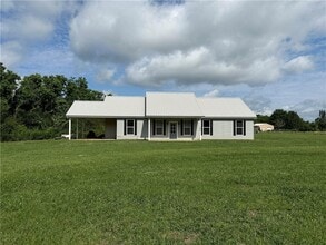 24473 Timbercrest Dr in Franklinton, LA - Foto de edificio - Building Photo