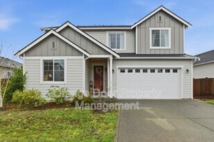 633 S Knowles St in Buckley, WA - Building Photo