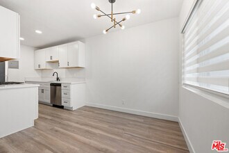 3707 S Canfield Ave in Los Angeles, CA - Building Photo - Building Photo