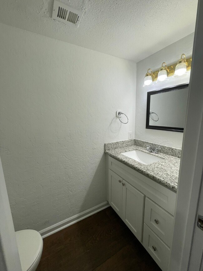 5005 Georgi Ln in Houston, TX - Building Photo - Building Photo