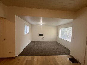 217 S 18th Ave in Yakima, WA - Building Photo - Building Photo