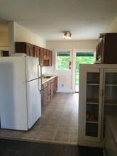 882 Main St, Unit 2 in Castleton, VT - Building Photo - Building Photo