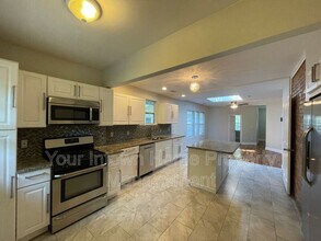 548 Ontario Ave SW in Atlanta, GA - Building Photo - Building Photo