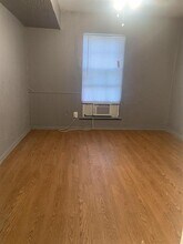 6225 Tierwester St in Houston, TX - Building Photo - Building Photo
