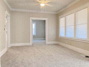 2436 Laurel Ave N in Omaha, NE - Building Photo - Building Photo