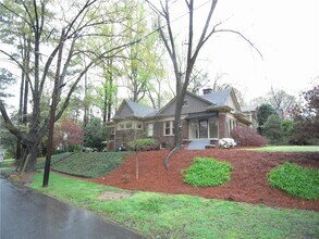 1200 Stillwood Dr NE in Atlanta, GA - Building Photo - Building Photo