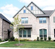 7036 Cedar Crk Dr in Grand Prairie, TX - Building Photo
