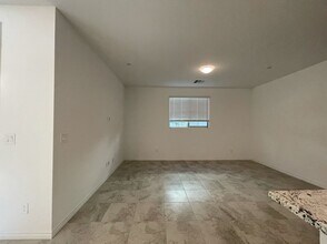 802 Spring Estates Ave in North Las Vegas, NV - Building Photo - Building Photo