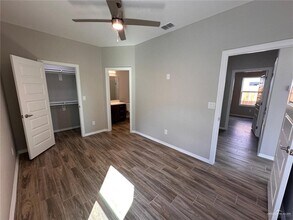 3908 Walnut Ave-Unit -3 in McAllen, TX - Building Photo - Building Photo