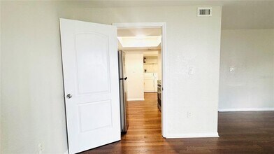 4711 S Texas Ave in Orlando, FL - Building Photo - Building Photo