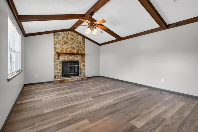 314 Nottingham Way in Hinesville, GA - Building Photo - Building Photo