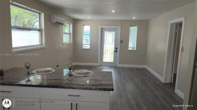 2793 Shawnee Rd in West Palm Beach, FL - Building Photo - Building Photo