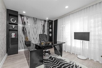 27 Circle Dr in Roslyn Heights, NY - Building Photo - Building Photo