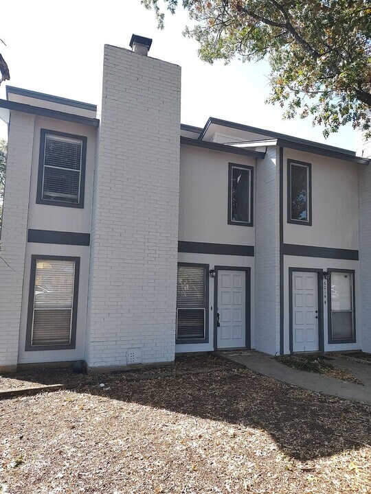 6014 Westcreek Dr-Unit -westcreek#A in Austin, TX - Building Photo