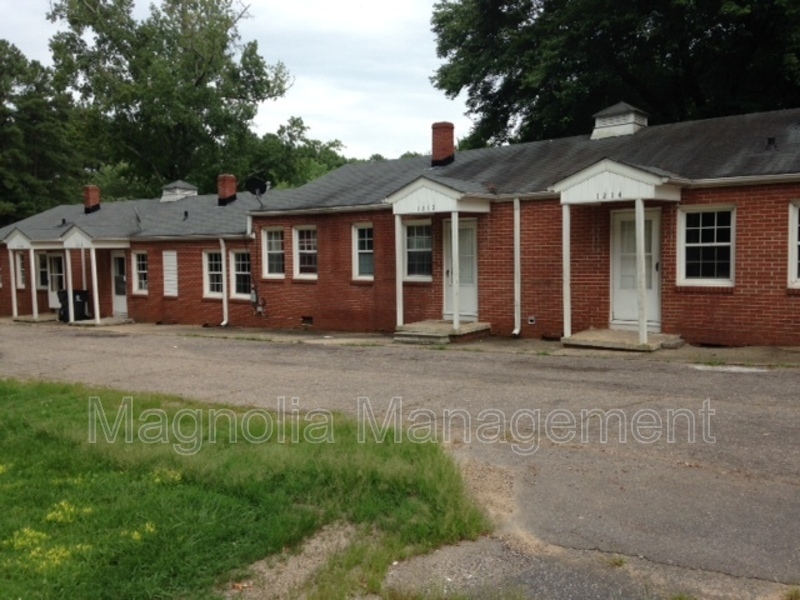 1214 Parham St in Henderson, NC - Building Photo
