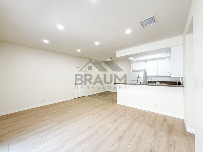 11459 Collins St, Unit 210