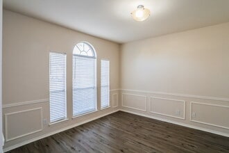 12249 Shadow Wood Trail in Burleson, TX - Building Photo - Building Photo