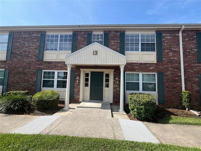 property at 1920 E Edgewood Dr