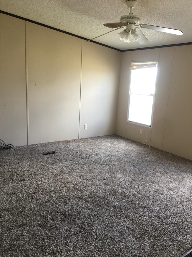 24 Laryn Ln in Eastman, GA - Building Photo - Building Photo