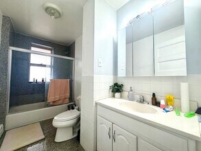 260 Aspinwall Ave, Unit 2 in Brookline, MA - Building Photo - Building Photo