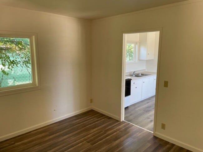 Arrowhead, Unit Unit 07 Cottage (Park Owned) in Clearlake, CA - Foto de edificio - Building Photo