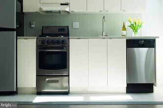 926 O St NW-Unit -4 in Washington, DC - Building Photo - Building Photo