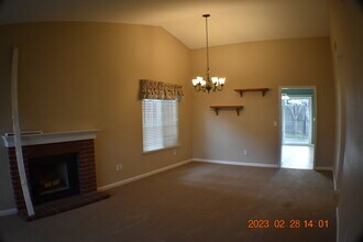 104 Southwood Ct in Vacaville, CA - Building Photo - Building Photo