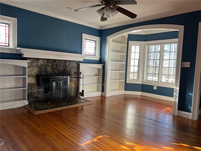 3290 Lookout St in Mohegan Lake, NY - Building Photo - Building Photo