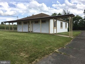 705 S Spring Garden St in Carlisle, PA - Building Photo - Building Photo
