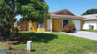 10056 Boynton Pl Cir in Boynton Beach, FL - Foto de edificio - Building Photo