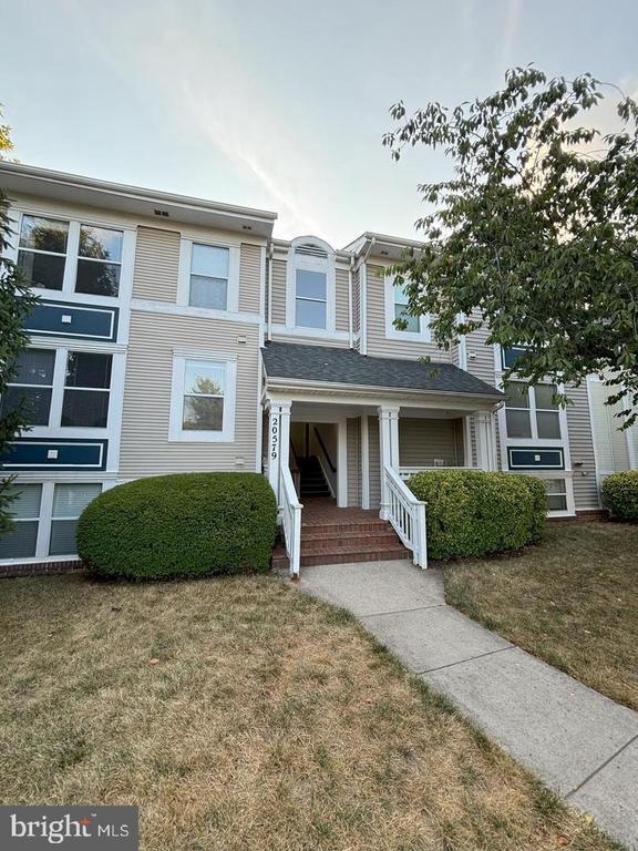 property at 20579 Snowshoe Square