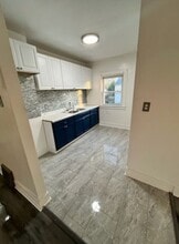 9264 Ward Ave in Detroit, MI - Building Photo - Building Photo