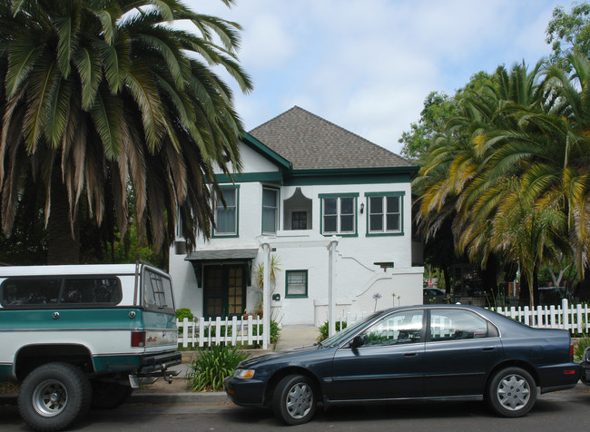 412 Leland Ave in Palo Alto, CA - Building Photo - Building Photo