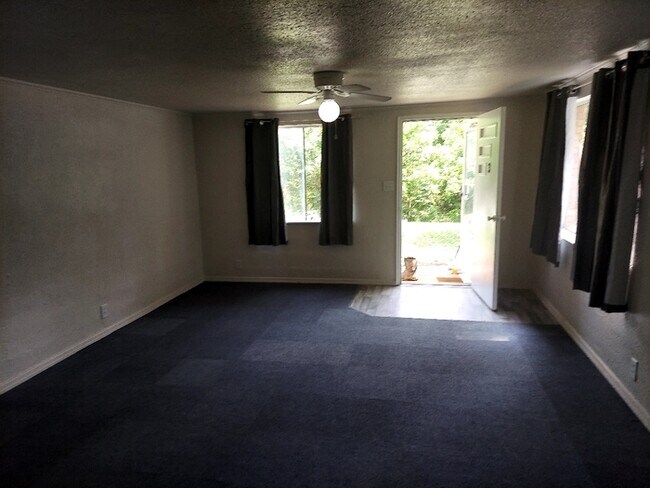 702 Miller St in Abbeville, SC - Building Photo - Building Photo