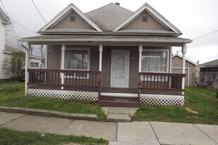 409 SW 8th St in Pendleton, OR - Building Photo