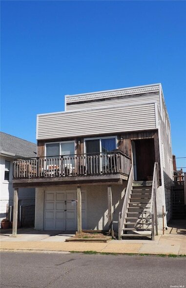 66 Connecticut Ave in Long Beach, NY - Building Photo - Building Photo