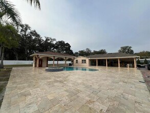 5602 Joyner Rd in Tampa, FL - Building Photo - Building Photo