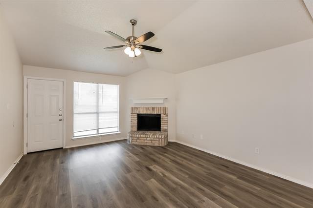 10836 Deauville Cir N in Fort Worth, TX - Building Photo - Building Photo