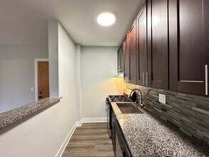 735 Judson Ave in Highland Park, IL - Foto de edificio - Building Photo
