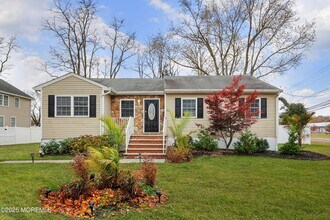 58 Richardson Ave in Eatontown, NJ - Building Photo - Building Photo