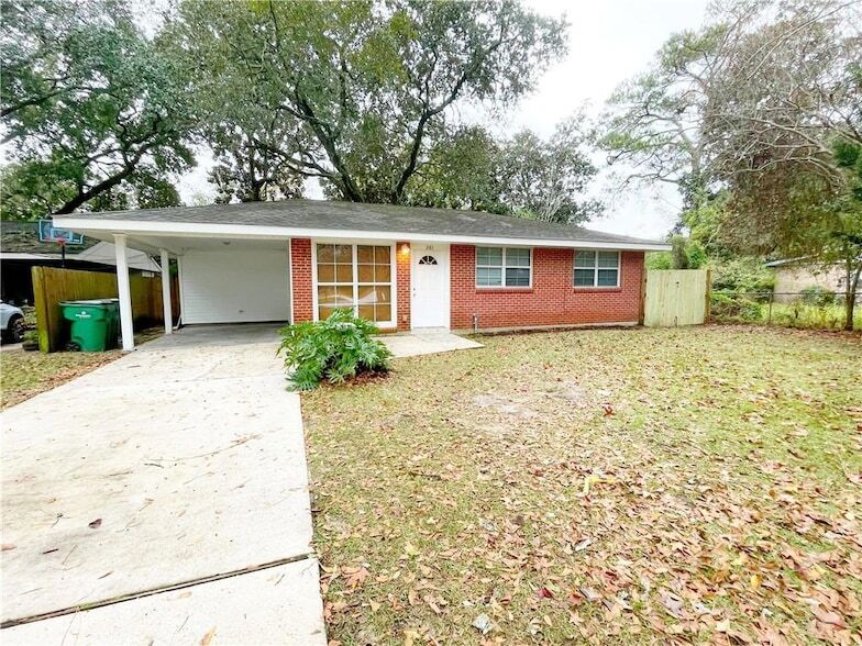 281 Olive Dr in Slidell, LA - Building Photo