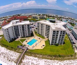1600 Via De Luna Dr in Pensacola Beach, FL - Building Photo - Building Photo