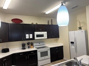 4712 Blue Diamond St in Kissimmee, FL - Building Photo - Building Photo